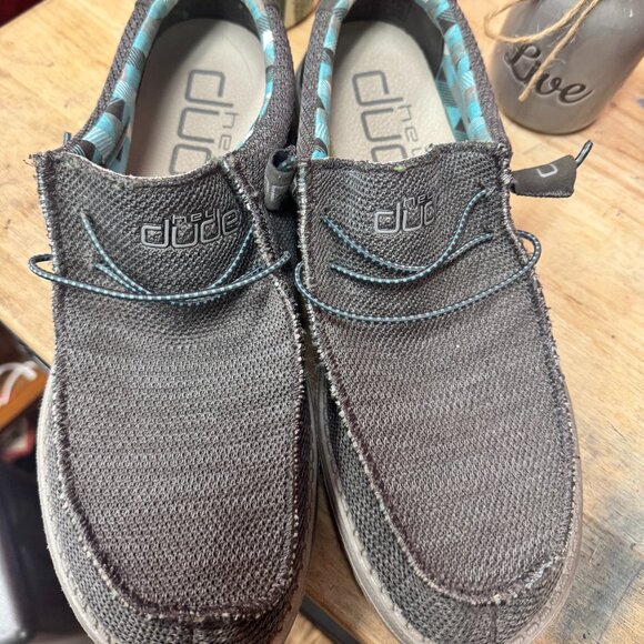 LIKE NEW HEY DUDES- Excellent Condition - Picture 1 of 3